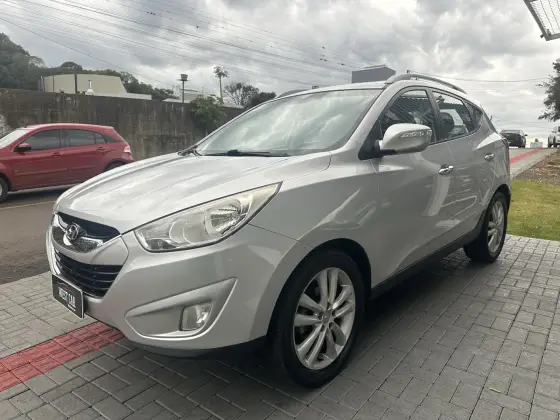 HYUNDAI IX35 2.0 MPFI GLS 4X2 16V GASOLINA 4P AUTOMÁTICO HYUNDAI IX35 2.0 MPFI GLS 4X2 16V GASOLINA 4P AUTOMÁTICO