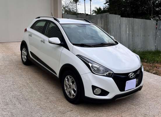 HYUNDAI-HB20-2015