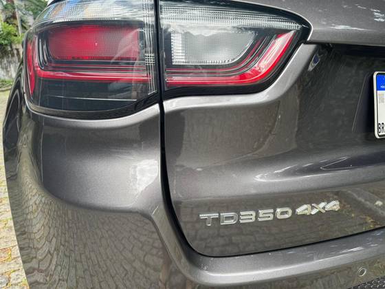 JEEP COMPASS 2.0 TD350 TURBO DIESEL LIMITED AT9