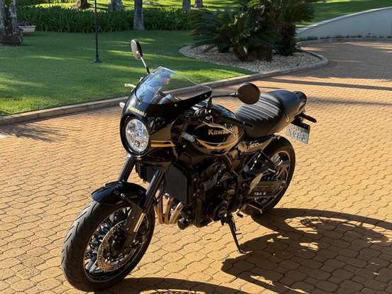 KAWASAKI-Z900RS-2024