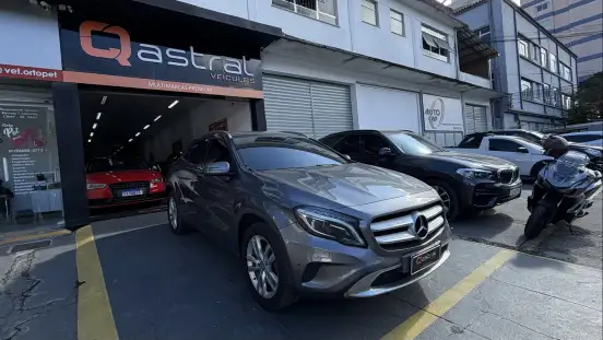 MERCEDES-BENZ-GLA 200-1.6 CGI ADVANCE 16V TURBO FLEX 4P AUTOMÁTICO MERCEDES-BENZ-GLA 200-2015