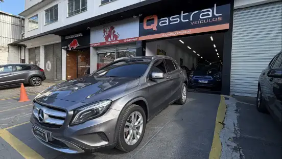 MERCEDES-BENZ-GLA 200-1.6 CGI ADVANCE 16V TURBO FLEX 4P AUTOMÁTICO MERCEDES-BENZ-GLA 200-2015