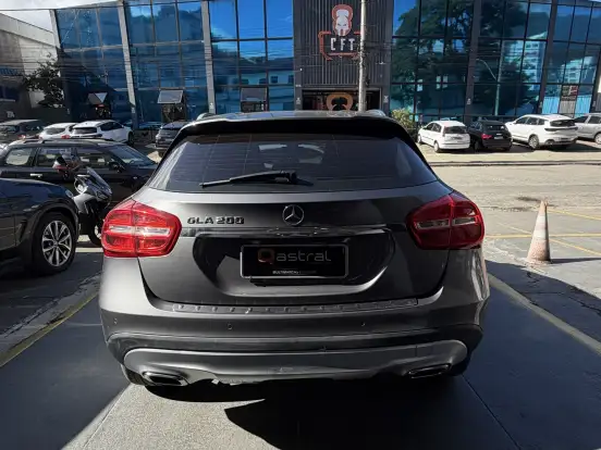 MERCEDES-BENZ-GLA 200-1.6 CGI ADVANCE 16V TURBO FLEX 4P AUTOMÁTICO MERCEDES-BENZ-GLA 200-2015