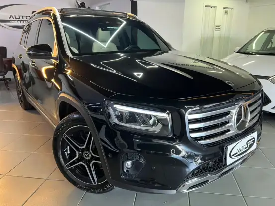 MERCEDES-BENZ-GLB 200-2023
