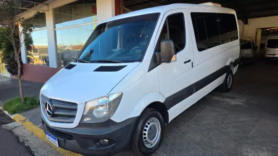 MERCEDES-BENZ SPRINTER 2.2 CDI DIESEL VAN 415 LONGO 16L MANUAL MERCEDES-BENZ SPRINTER 2.2 CDI DIESEL VAN 415 LONGO 16L MANUAL