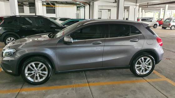MERCEDES-BENZ GLA 200 1.6 CGI ADVANCE 16V TURBO FLEX 4P AUTOMÁTICO