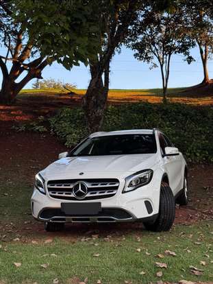 MERCEDES-BENZ-GLA 200-2019