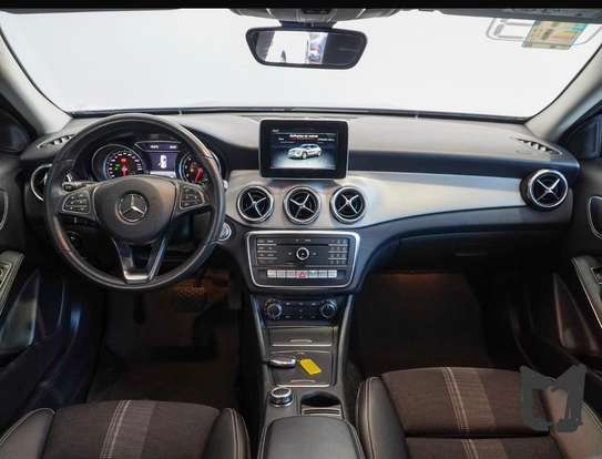 MERCEDES-BENZ-GLA 200-1.6 CGI FLEX STYLE 7G-DCT MERCEDES-BENZ-GLA 200-2018