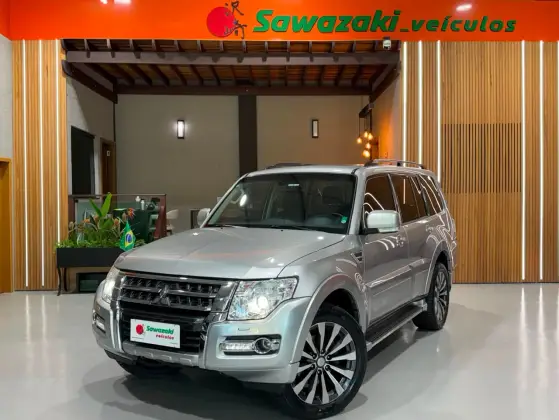 MITSUBISHI PAJERO 3.2 HPE 4X4 7 LUGARES 16V TURBO INTERCOOLER DIESEL 4P AUTOMÁTICO