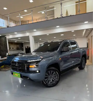 MITSUBISHI TRITON 2.4 BITURBO DIESEL CD TARMAC 4X2 AUTOMÁTICO MITSUBISHI TRITON 2.4 BITURBO DIESEL CD TARMAC 4X2 AUTOMÁTICO