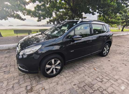 PEUGEOT-2008-2017