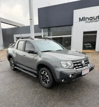 RENAULT OROCH 1.3 TCE FLEX OUTSIDER X-TRONIC RENAULT OROCH 1.3 TCE FLEX OUTSIDER X-TRONIC