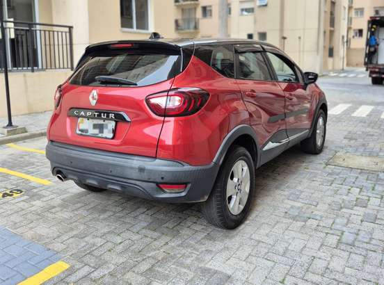RENAULT-CAPTUR-2019