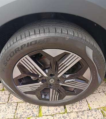 RENAULT-KARDIAN-2024