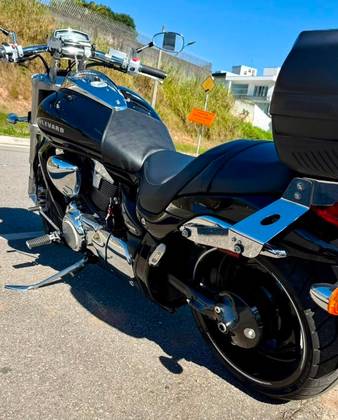 SUZUKI BOULEVARD M1800R 