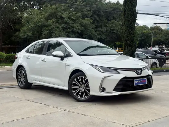 TOYOTA COROLLA 1.8 VVT-I HYBRID FLEX ALTIS PREMIUM CVT TOYOTA COROLLA 1.8 VVT-I HYBRID FLEX ALTIS PREMIUM CVT