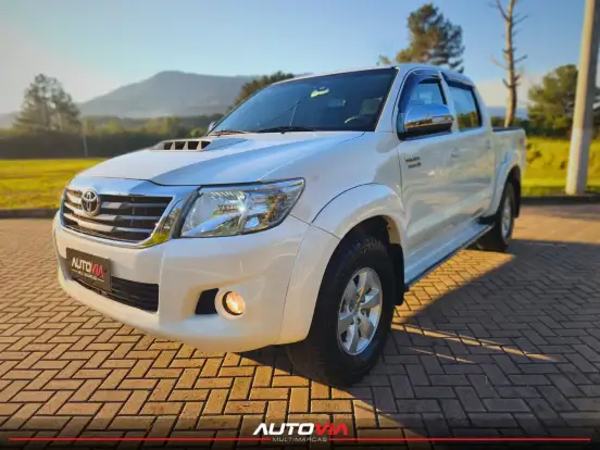 TOYOTA-HILUX-3.0 SRV 4X4 CD 16V TURBO INTERCOOLER DIESEL 4P AUTOMÁTICO TOYOTA-HILUX-2014