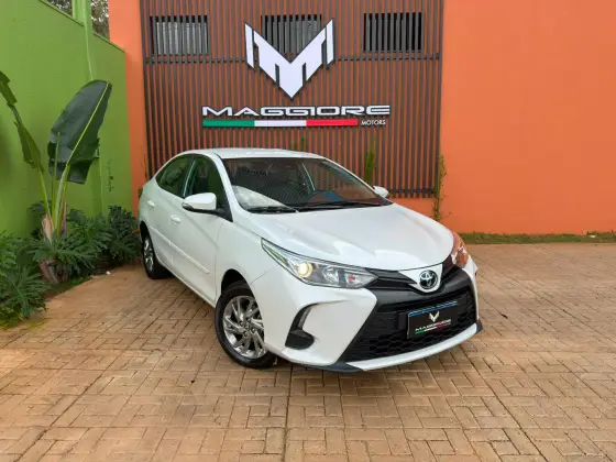 TOYOTA YARIS 1.5 16V FLEX SEDAN XS MULTIDRIVE TOYOTA YARIS 1.5 16V FLEX SEDAN XS MULTIDRIVE