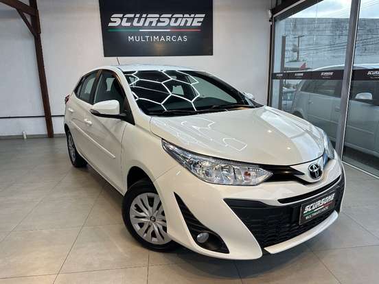 TOYOTA-YARIS-2019