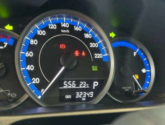 TOYOTA-YARIS-2024