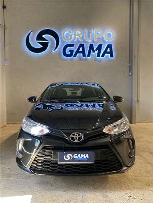 TOYOTA-YARIS-2025