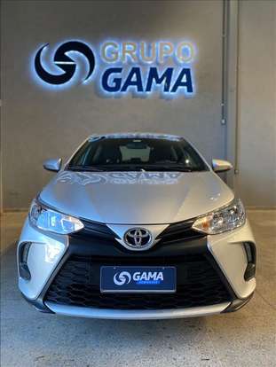 TOYOTA-YARIS-2025
