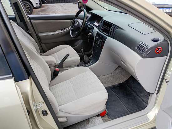 TOYOTA-COROLLA-2003