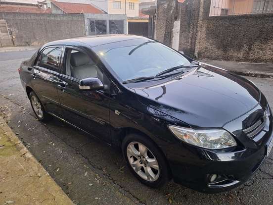 TOYOTA-COROLLA-2010