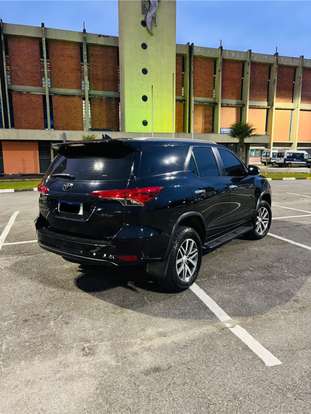 TOYOTA-HILUX SW4-2016