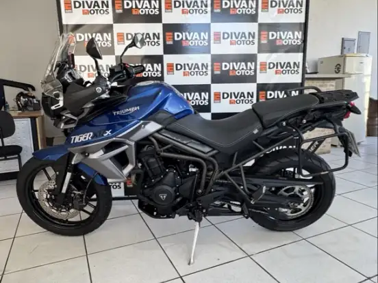 TRIUMPH-TIGER 800 XRX TRIUMPH-TIGER 800 XRX-2016