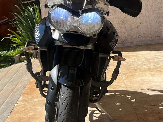 TRIUMPH-TIGER 800 XRX TRIUMPH-TIGER 800 XRX-2015