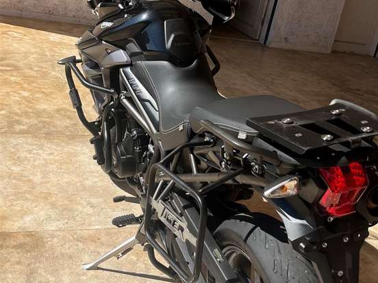 TRIUMPH-TIGER 800 XRX TRIUMPH-TIGER 800 XRX-2015