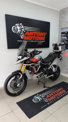 TRIUMPH TIGER 900 RALLY PRO 