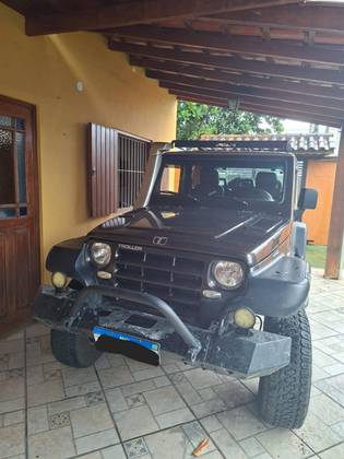 TROLLER T4 2.8 TETO RÍGIDO 12V TURBO INTERCOOLER DIESEL 2P MANUAL