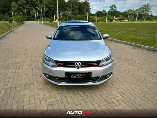 VOLKSWAGEN-JETTA-2.0 TSI HIGHLINE 200CV GASOLINA 4P TIPTRONIC VOLKSWAGEN-JETTA-2011