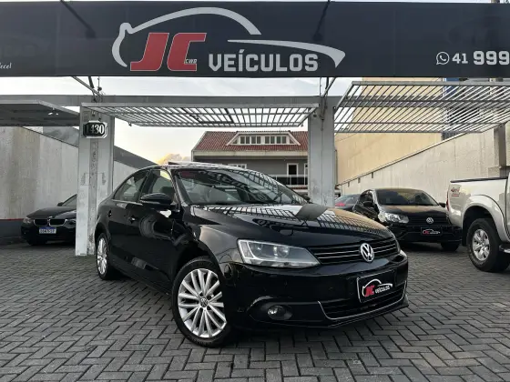 VOLKSWAGEN JETTA 2.0 TSI HIGHLINE 211CV GASOLINA 4P TIPTRONIC