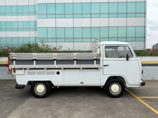VOLKSWAGEN-KOMBI-1996