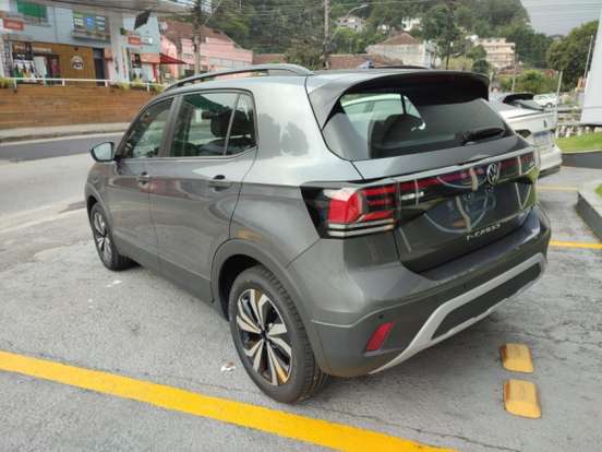 VOLKSWAGEN-T-CROSS-2026