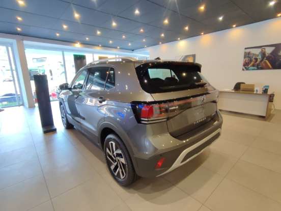 VOLKSWAGEN-T-CROSS-2026