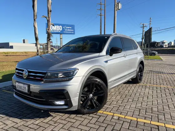 VOLKSWAGEN TIGUAN 1.4 250 TSI TOTAL FLEX ALLSPACE COMFORTLINE TIPTRONIC