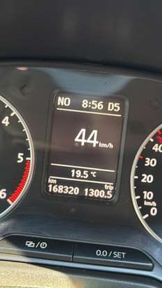 VOLKSWAGEN-AMAROK-2013
