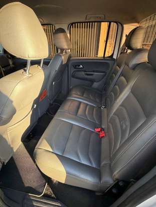VOLKSWAGEN-AMAROK-2013