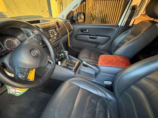 VOLKSWAGEN-AMAROK-2.0 HIGHLINE 4X4 CD 16V TURBO INTERCOOLER DIESEL 4P AUTOMÁTICO VOLKSWAGEN-AMAROK-2013