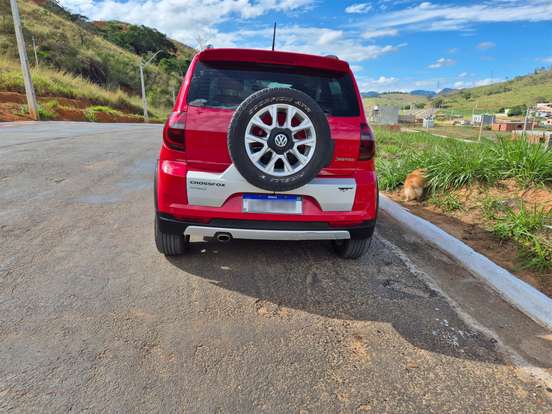 VOLKSWAGEN-CROSSFOX-1.6 MI FLEX 8V 4P AUTOMATIZADO VOLKSWAGEN-CROSSFOX-2013