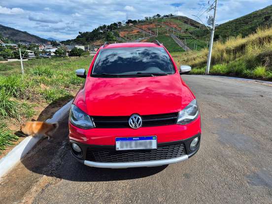 VOLKSWAGEN-CROSSFOX-2013