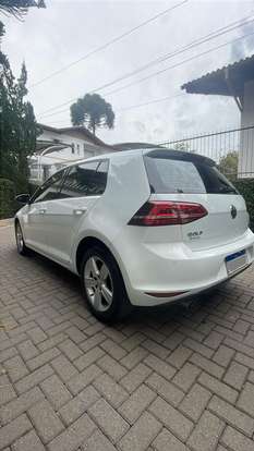 VOLKSWAGEN-GOLF-2014