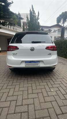 VOLKSWAGEN-GOLF-2014