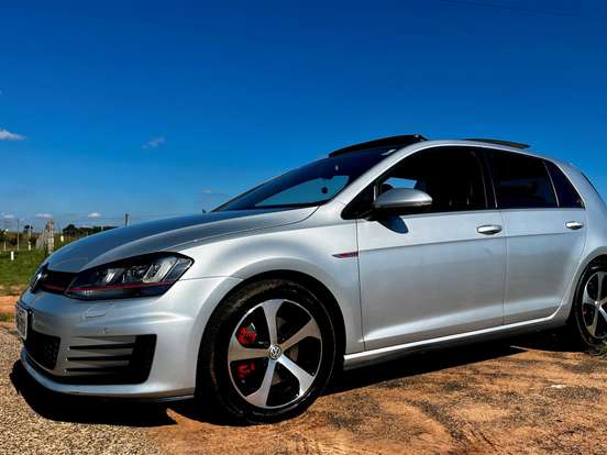 VOLKSWAGEN-GOLF-2.0 TSI GTI 16V TURBO GASOLINA 4P AUTOMÁTICO VOLKSWAGEN-GOLF-2014