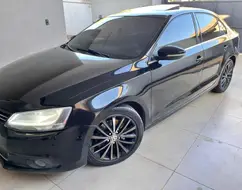 VOLKSWAGEN JETTA 2.0 TSI HIGHLINE 200CV GASOLINA 4P TIPTRONIC VOLKSWAGEN JETTA 2.0 TSI HIGHLINE 200CV GASOLINA 4P TIPTRONIC