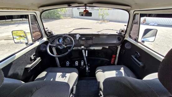 VOLKSWAGEN-KOMBI-1.6 MI STD LOTAÇÃO 8V GASOLINA 3P MANUAL VOLKSWAGEN-KOMBI-1997